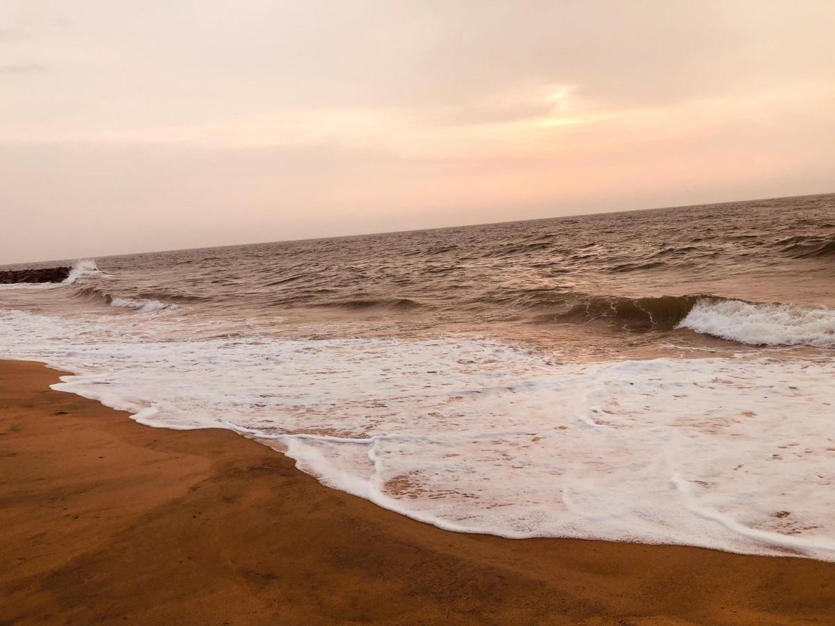 Honey Beach Negombo Exterior photo