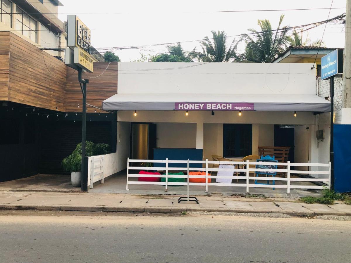 Honey Beach Negombo Exterior photo