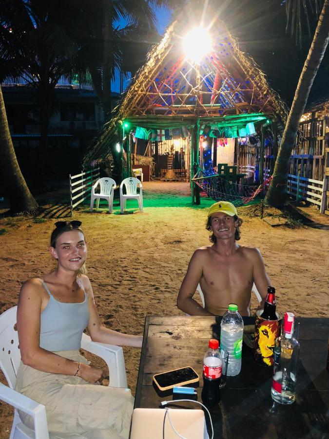 Honey Beach Negombo Exterior photo